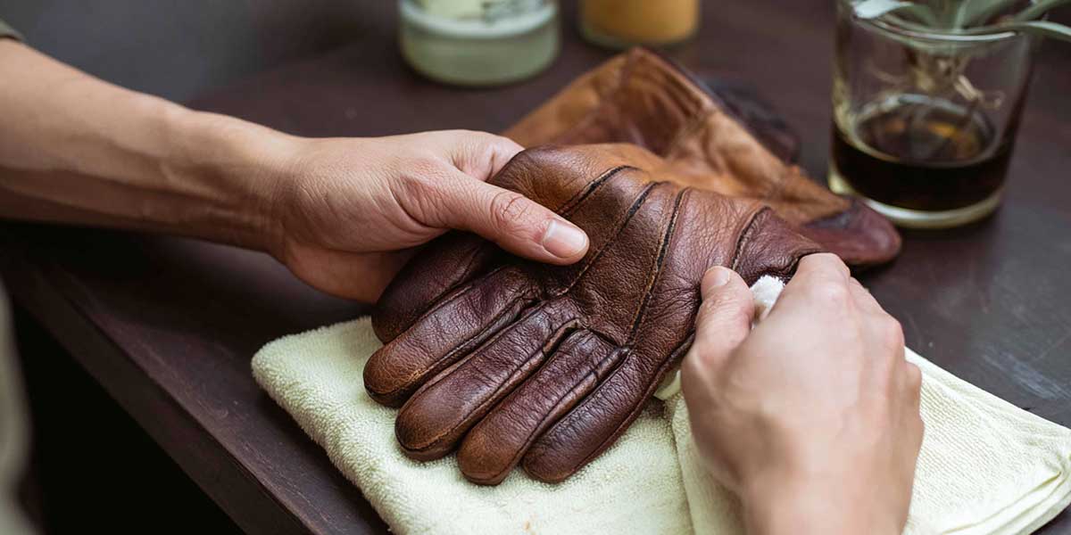 Hand Armor Gloves | How to Clean Leather Gloves